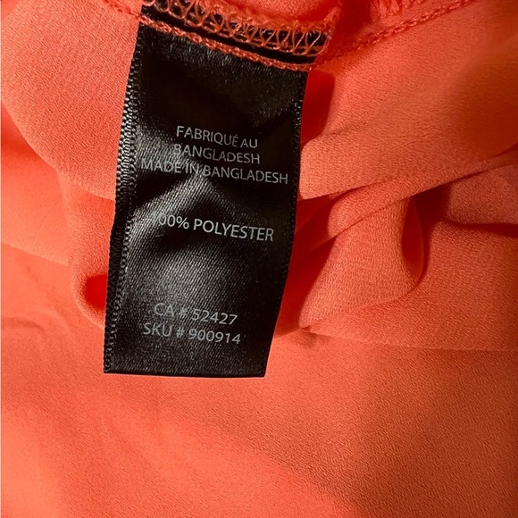 Lily Morgan Blouse Beautiful blouse comfortable.
Size L 100% Polyester - Picture 3 of 4